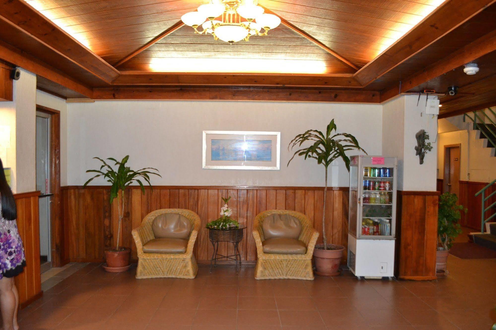 West Plaza By The Sea Hotel Koror Luaran gambar