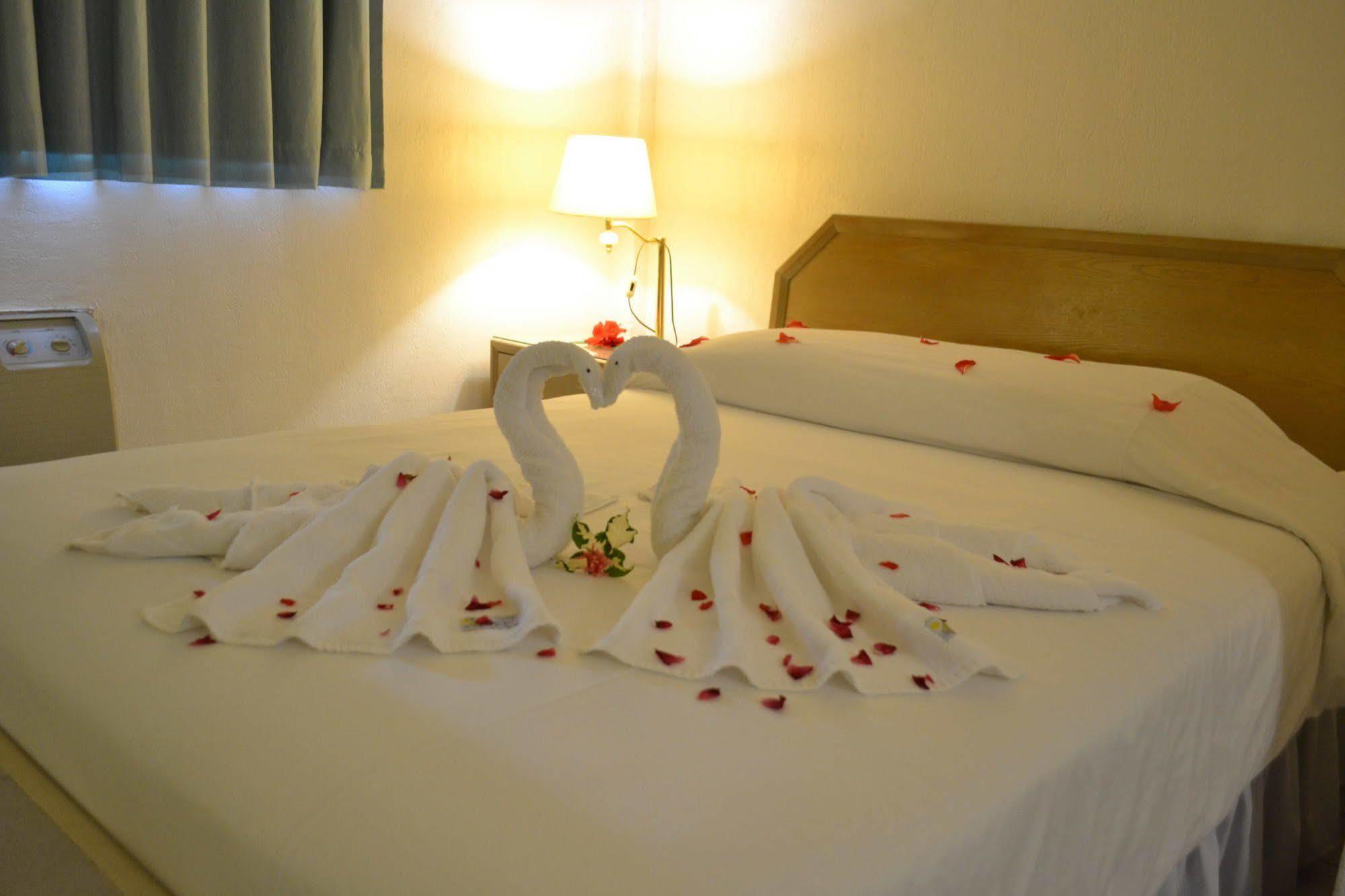 West Plaza By The Sea Hotel Koror Luaran gambar